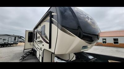 2017 KEYSTONE ALPINE 3401RS - Photo 2 - Aurora, MO 65605