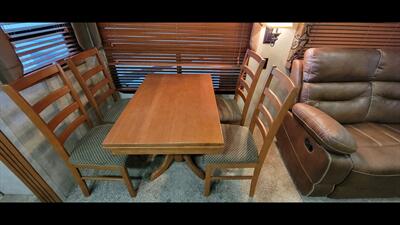 2014 Keystone MONTANA 343RL - Photo 27 - Aurora, MO 65605