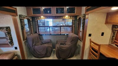 2014 Keystone MONTANA 343RL - Photo 22 - Aurora, MO 65605
