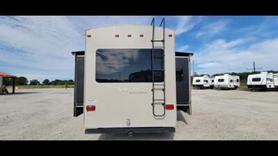 2014 Keystone MONTANA 343RL - Photo 6 - Aurora, MO 65605