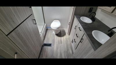 2022 KEYSTONE PASSPORT 2400 RB   - Photo 27 - Aurora, MO 65605