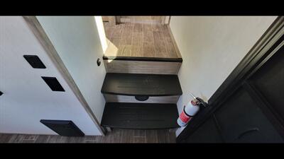 2022 CHEROKEE ARTIC WOLF 287BH   - Photo 34 - Aurora, MO 65605