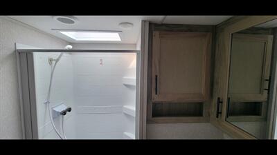 2022 CHEROKEE ARTIC WOLF 287BH   - Photo 38 - Aurora, MO 65605