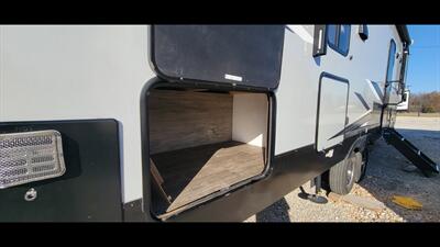 2022 CHEROKEE ARTIC WOLF 287BH   - Photo 55 - Aurora, MO 65605