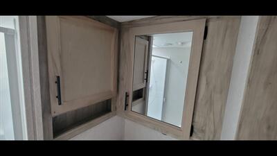 2022 CHEROKEE ARTIC WOLF 287BH   - Photo 40 - Aurora, MO 65605