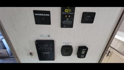 2022 CHEROKEE ARTIC WOLF 287BH   - Photo 51 - Aurora, MO 65605