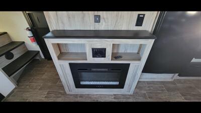 2022 CHEROKEE ARTIC WOLF 287BH   - Photo 14 - Aurora, MO 65605