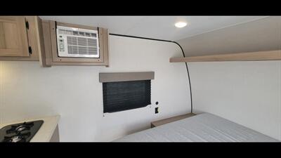 2025 KEYSTONE COLEMAN 17R   - Photo 16 - Aurora, MO 65605