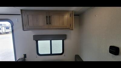 2025 KEYSTONE COLEMAN 17R   - Photo 24 - Aurora, MO 65605