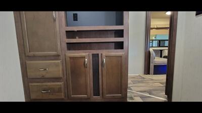 2018 FORET RIVER SIERRA 372LOK - Photo 34 - Aurora, MO 65605