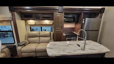 2018 FORET RIVER SIERRA 372LOK - Photo 15 - Aurora, MO 65605