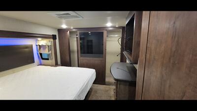 2018 FORET RIVER SIERRA 372LOK - Photo 49 - Aurora, MO 65605