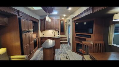 2018 NORTHWOOD ARCTIC FOX 32-5M   - Photo 12 - Aurora, MO 65605