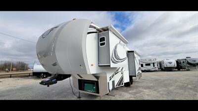 2018 NORTHWOOD ARCTIC FOX 32-5M   - Photo 5 - Aurora, MO 65605