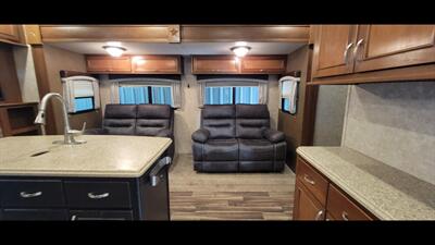 2016 HIGHLAND RIDGE OPEN RANGE 376 FBH - Photo 8 - Aurora, MO 65605