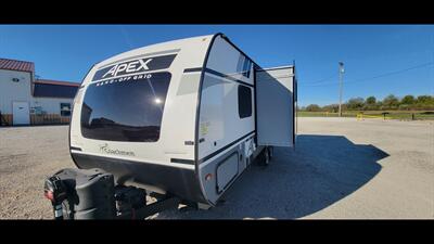 2022 COACHMEN APEX 208BHS   - Photo 4 - Aurora, MO 65605