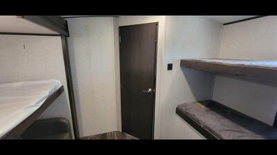 2020 KEYSTONE BULLET PREMIER 34BIPR   - Photo 45 - Aurora, MO 65605