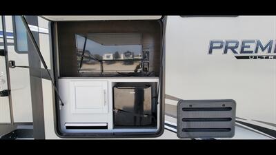 2020 KEYSTONE BULLET PREMIER 34BIPR   - Photo 8 - Aurora, MO 65605
