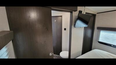 2020 KEYSTONE BULLET PREMIER 34BIPR   - Photo 37 - Aurora, MO 65605