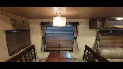 2017 FOREST RIVER SURVEYOR 32RKDS   - Photo 20 - Aurora, MO 65605