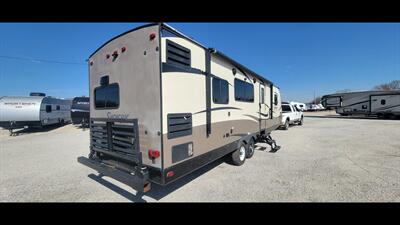 2017 FOREST RIVER SURVEYOR 32RKDS   - Photo 9 - Aurora, MO 65605