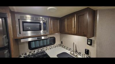 2020 FOREST RIVER ROCKWOOD 2910SB   - Photo 24 - Aurora, MO 65605