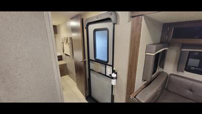 2020 FOREST RIVER ROCKWOOD 2910SB   - Photo 20 - Aurora, MO 65605