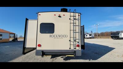 2020 FOREST RIVER ROCKWOOD 2910SB   - Photo 8 - Aurora, MO 65605