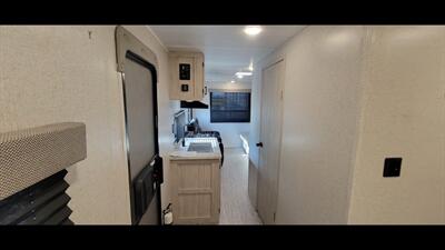 2022 EAST TO WEST SILVER LAKE 20 KRD - Photo 10 - Aurora, MO 65605