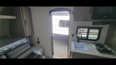 2025 KEYSTONE HIDEOUT 181BH - Photo 13 - Aurora, MO 65605