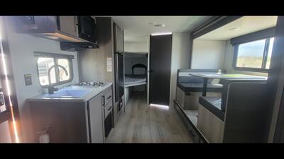 2025 KEYSTONE HIDEOUT 181BH   - Photo 6 - Aurora, MO 65605