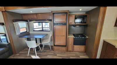 2016 HIGHLAND RIDGE OPEN RANGE 337RLS   - Photo 13 - Aurora, MO 65605