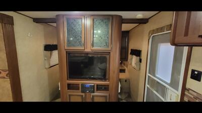 2014 CROSSROADS ZINGER 31SB   - Photo 14 - Aurora, MO 65605