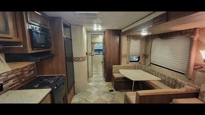 2014 CROSSROADS ZINGER 31SB   - Photo 17 - Aurora, MO 65605