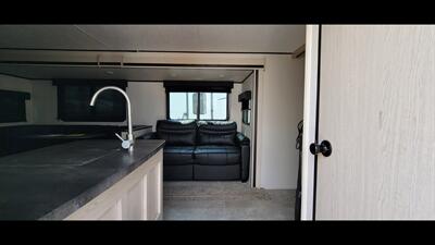 2021 FOREST RIVER COACHMEN 290BH   - Photo 5 - Aurora, MO 65605