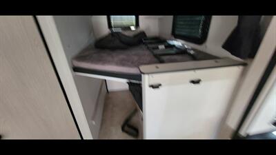 2021 FOREST RIVER COACHMEN 290BH   - Photo 11 - Aurora, MO 65605