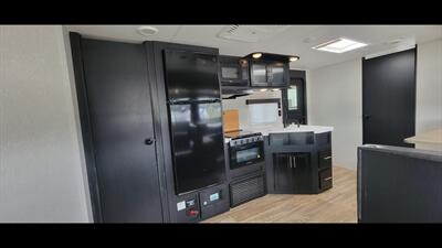 2021 Cherokee Grey wolf 29TE   - Photo 17 - Aurora, MO 65605