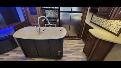 2016 GRAND DESIGN SOLITUDE ST366DEN - Photo 18 - Aurora, MO 65605