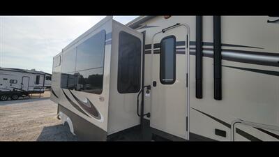 2016 GRAND DESIGN SOLITUDE ST366DEN - Photo 60 - Aurora, MO 65605
