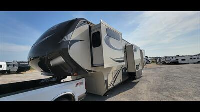 2016 GRAND DESIGN SOLITUDE ST366DEN - Photo 3 - Aurora, MO 65605