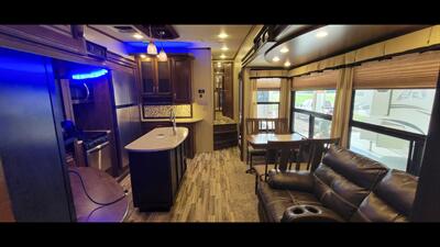 2016 GRAND DESIGN SOLITUDE ST366DEN - Photo 13 - Aurora, MO 65605