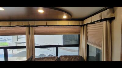 2016 GRAND DESIGN SOLITUDE ST366DEN - Photo 29 - Aurora, MO 65605