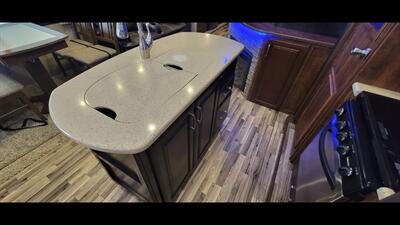 2016 GRAND DESIGN SOLITUDE ST366DEN - Photo 23 - Aurora, MO 65605