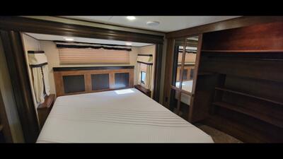 2016 GRAND DESIGN SOLITUDE ST366DEN - Photo 51 - Aurora, MO 65605