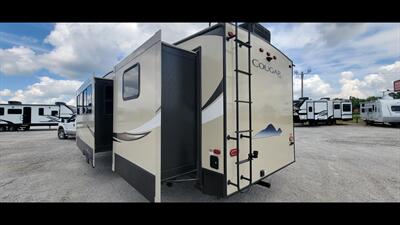 2019 KEYSTONE COUGAR 32BHS   - Photo 7 - Aurora, MO 65605