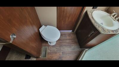 2015 KEYSTONE COUGAR M326 - Photo 37 - Aurora, MO 65605