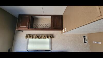 2015 KEYSTONE COUGAR M326 - Photo 17 - Aurora, MO 65605