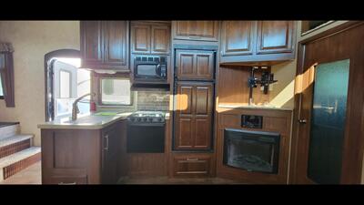 2015 KEYSTONE COUGAR M326 - Photo 26 - Aurora, MO 65605