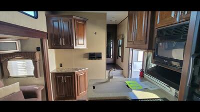 2015 KEYSTONE COUGAR M326 - Photo 30 - Aurora, MO 65605