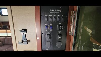 2015 KEYSTONE COUGAR M326 - Photo 43 - Aurora, MO 65605